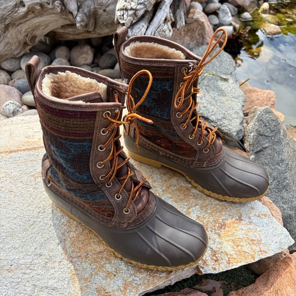 L.L. Bean Wool Lined Bean Boots Womens 9 Plaid Duck Boots Made USA - Picture 3 of 10